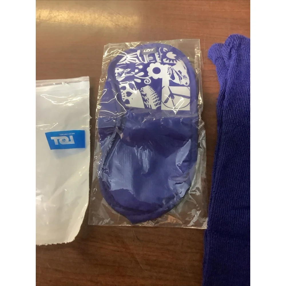 Polish Airlines LOT Toiletry Amenity Bag